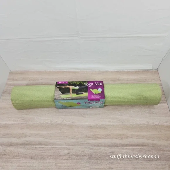 New In Package Lotus Printed Yoga Mat, Green, Lightweight 24"x68"x 3mm - Picture 2 of 5